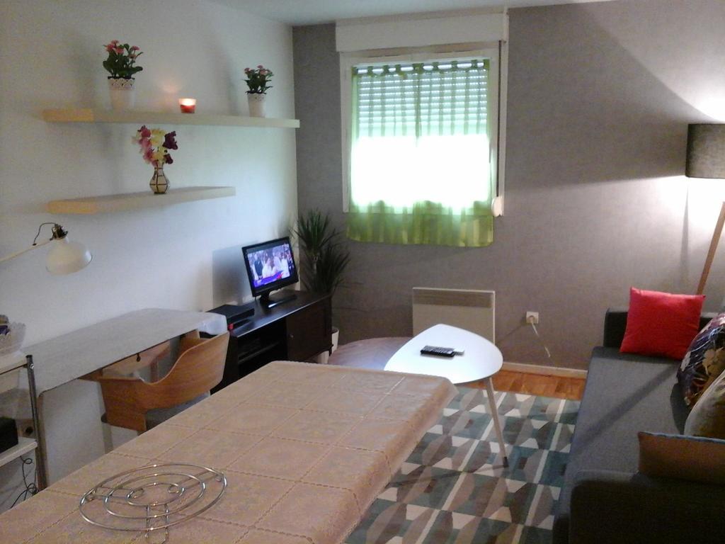 Beau Studio Noisy-Le-Grand Apartment Ruang foto