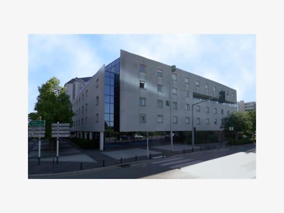 Beau Studio Noisy-Le-Grand Apartment Bagian luar foto